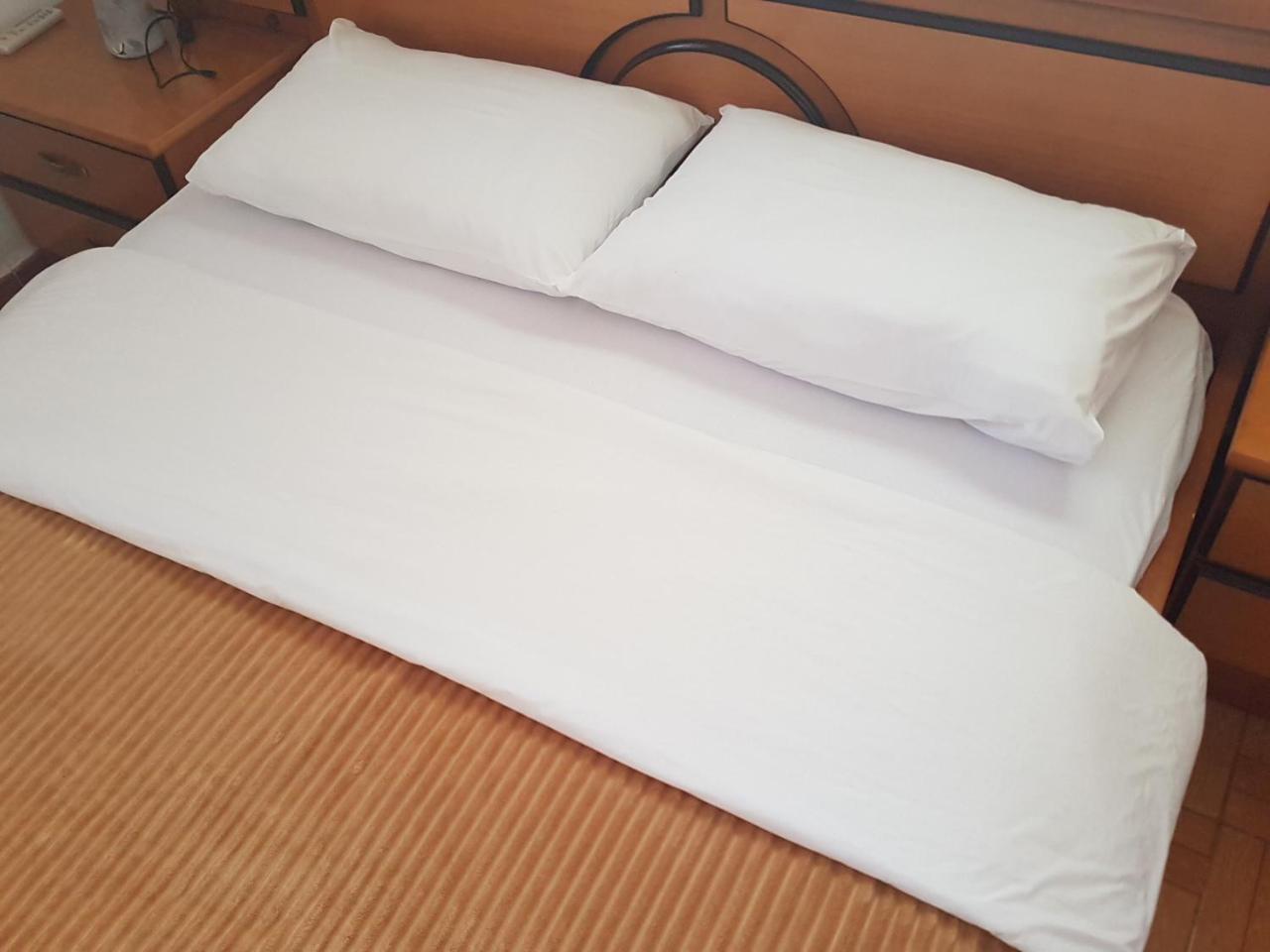 G-George Apartments By The Sea And Airport Liadha Luaran gambar
