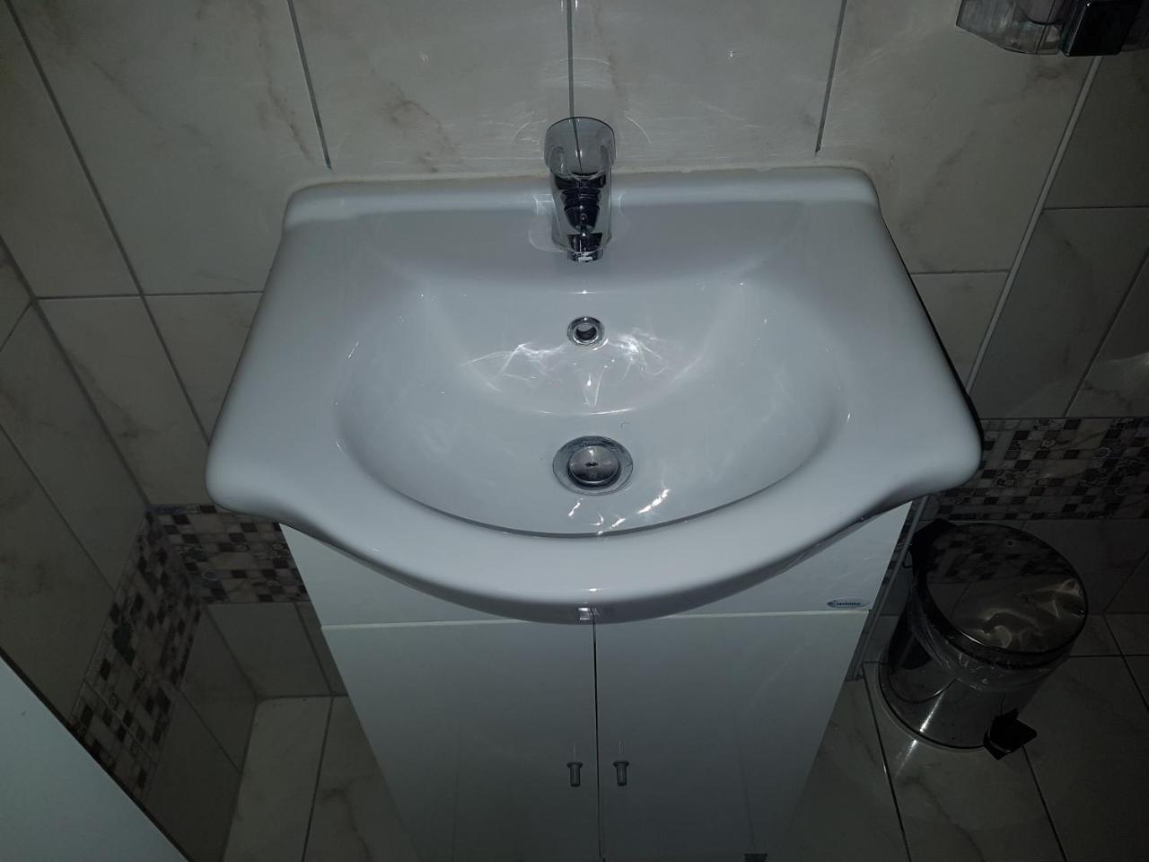 G-George Apartments By The Sea And Airport Liadha Luaran gambar